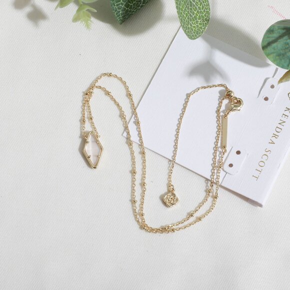 Kendra Scott Kinsley Gold Ivory Mother-of-Pearl Short Necklace - Picture 2 of 3